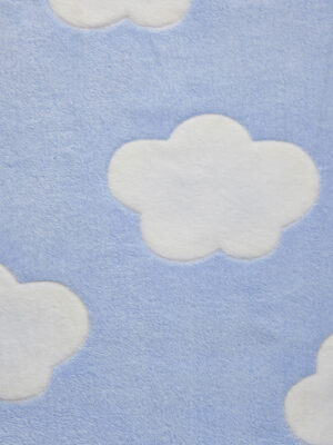 Colcha felpilla minicuna/capazo azul con nubes blancas - Prénatal