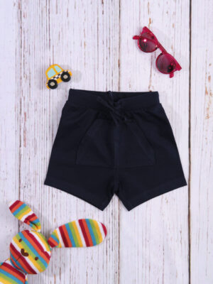 «shorts» de niño negro liso - Prénatal