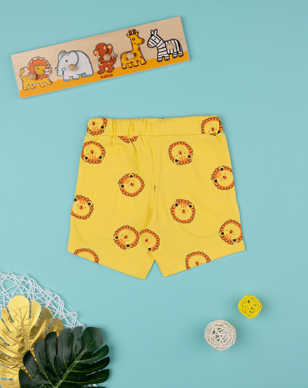 Pantalón corto amarillo de niño con estampado integral  - Prénatal