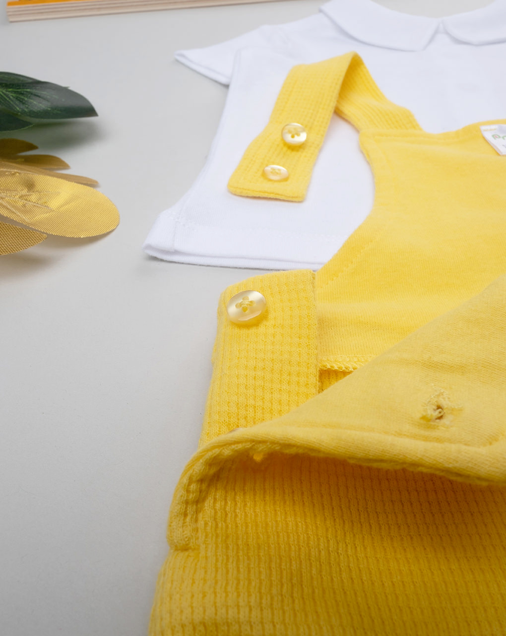 Conjunto corto de jersey y peto para bebé - Prénatal
