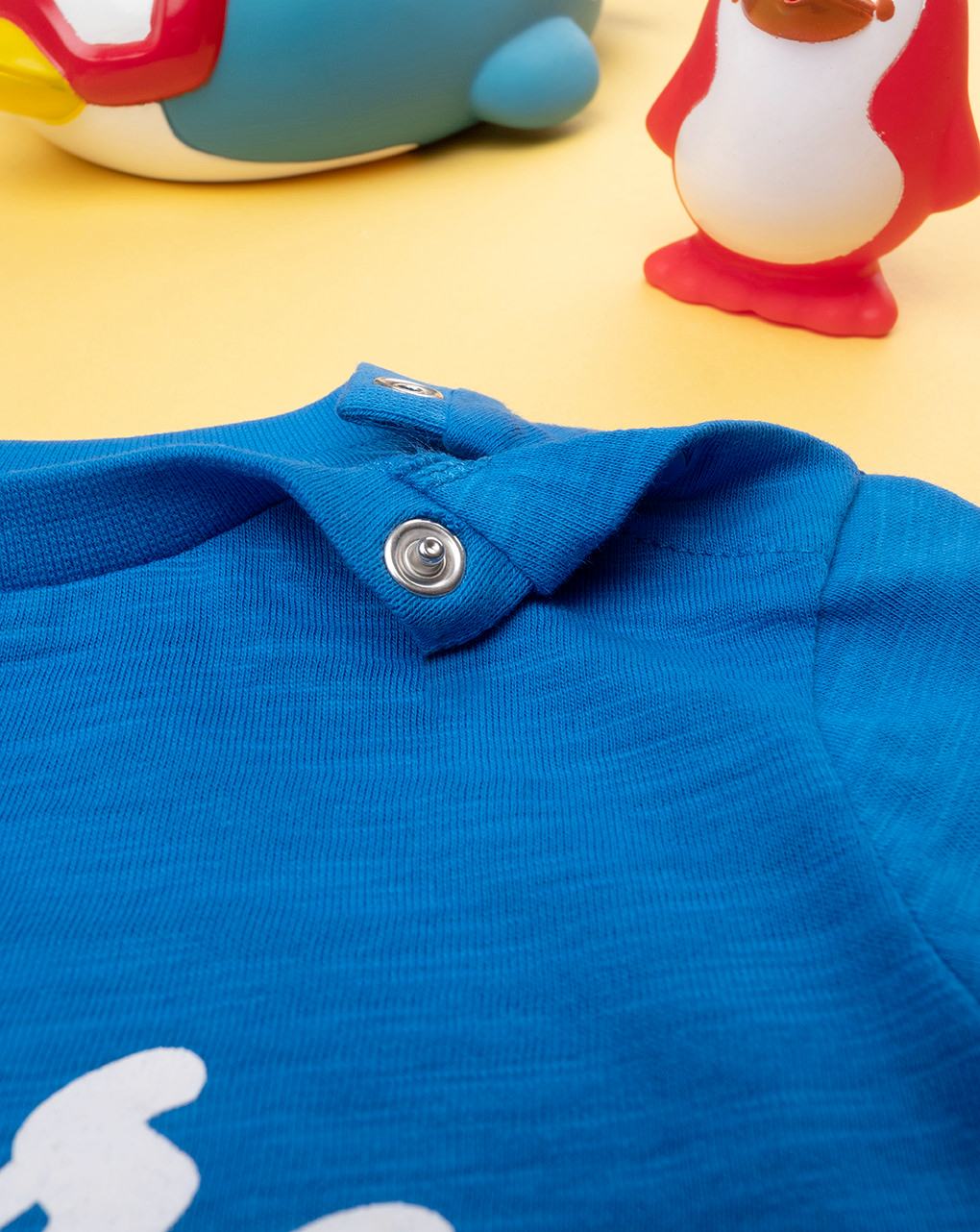 Camiseta azul bebé de media manga con estampado - Prénatal