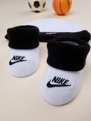 Conjunto de 3 piezas gorra nike + maillot + zapatillas blanco y negro - Nike