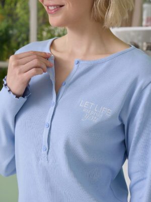 Pijama de lactancia azul claro con bordado - Prénatal