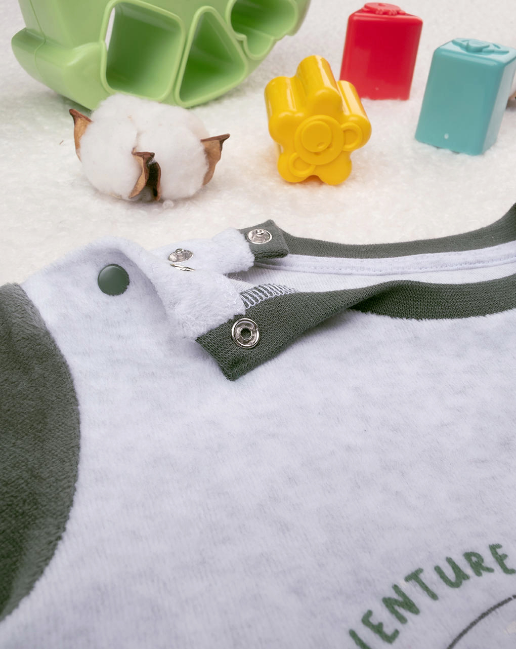 Pijama de dos piezas para niño "dinosaurios - Prénatal
