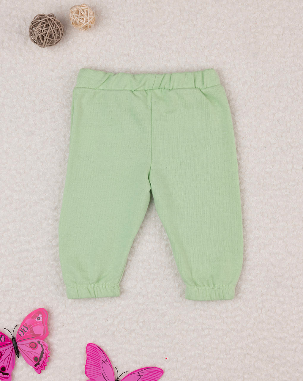 Pantalón de deporte "love" verde de niña - Prénatal