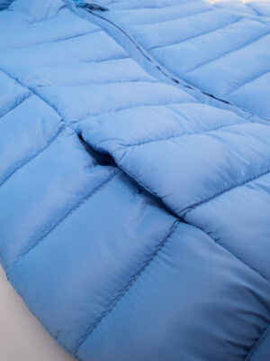 Chaqueta azul claro con capucha infantil - Prénatal