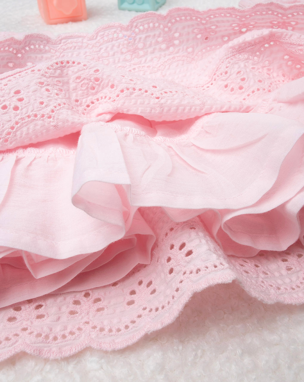 Elegante vestido rosa con sangallo - Prénatal