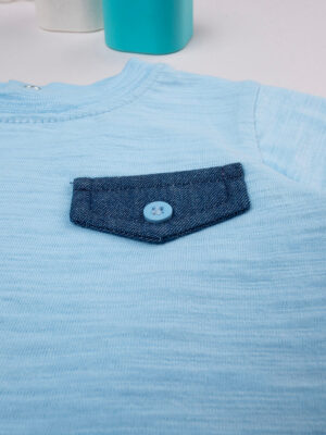 Camiseta azul bebé con bolsillo - Prénatal