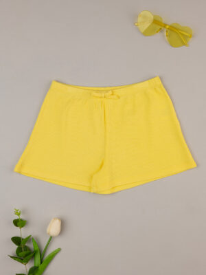 Pantalón amarillo corto informal para niña - Prénatal