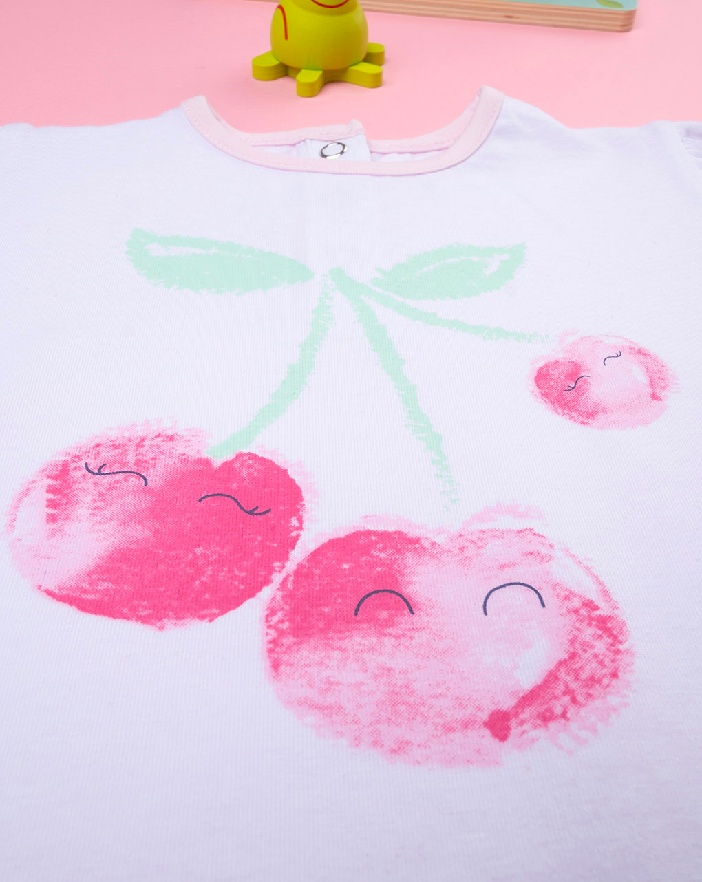 Camiseta blanca para niñas con estampado de "cerezas" - Prénatal